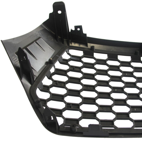 ABS Grille Fit Toyota Hilux ROCCO/ CONQUEST 2018-2019 - Image 6